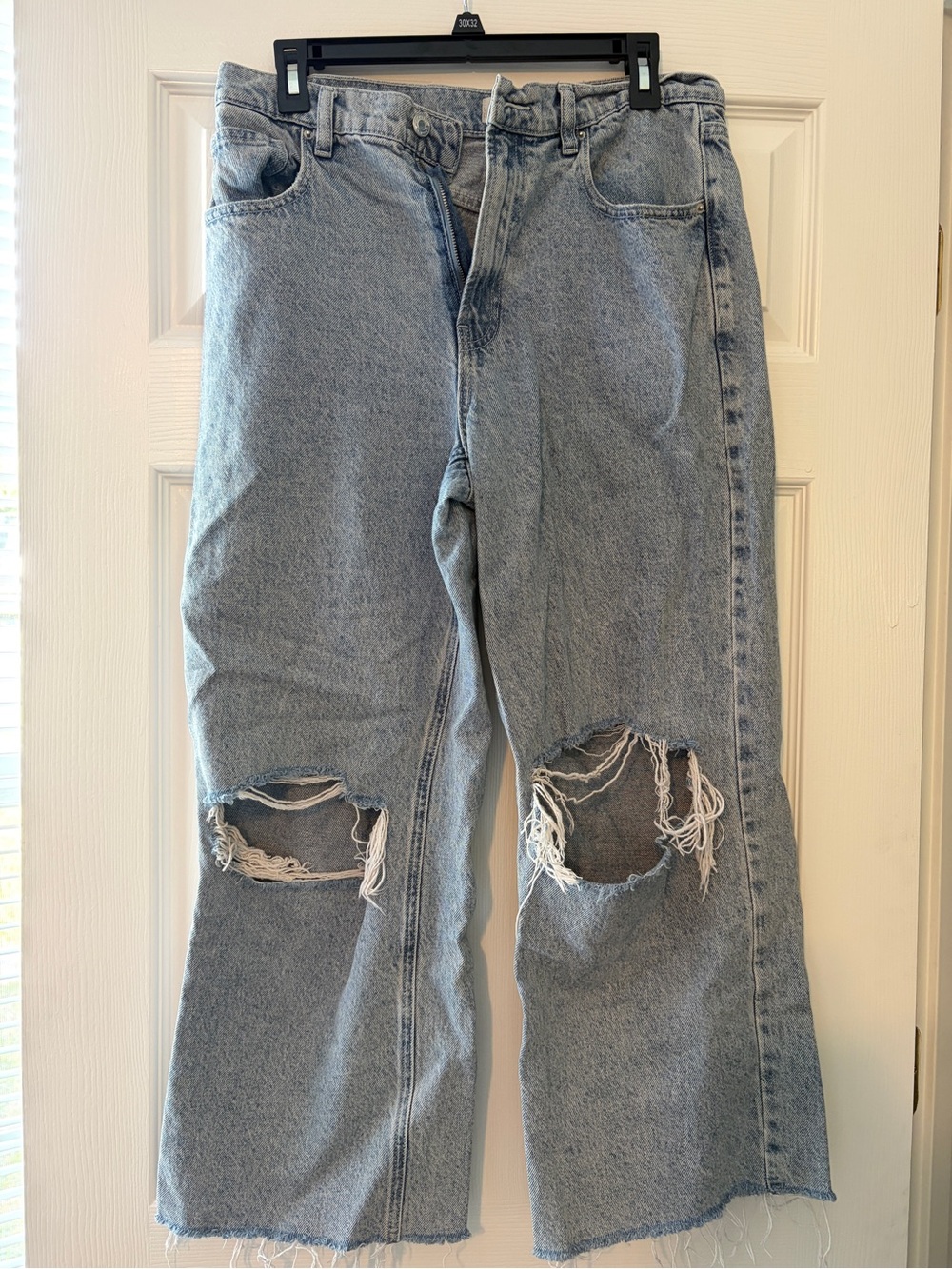 PacSun Cropped Wide Legged Jeans